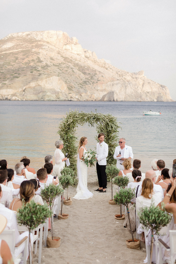 Photos of Folegandros wedding